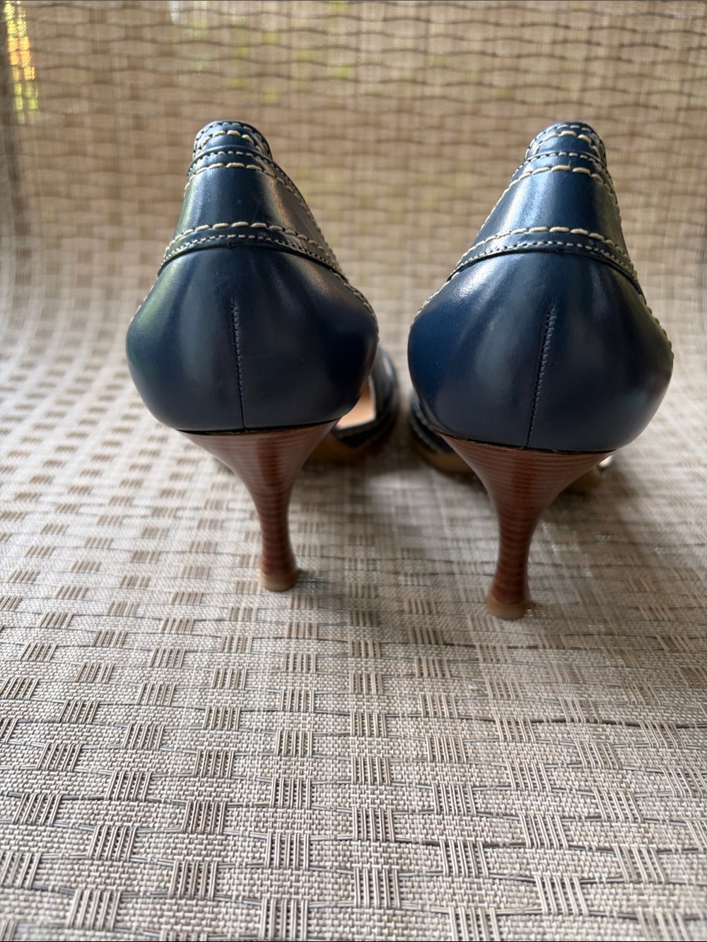 Franco Sarto Navy Pointed Slingback Pumps with Contrast Stitching - Picture 6 of 8